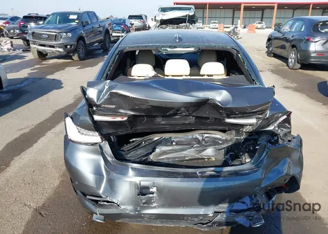 2020 BMW 330I xDrive z USA, uszkodzony, nr VIN 3MW5R7J01L8B22683